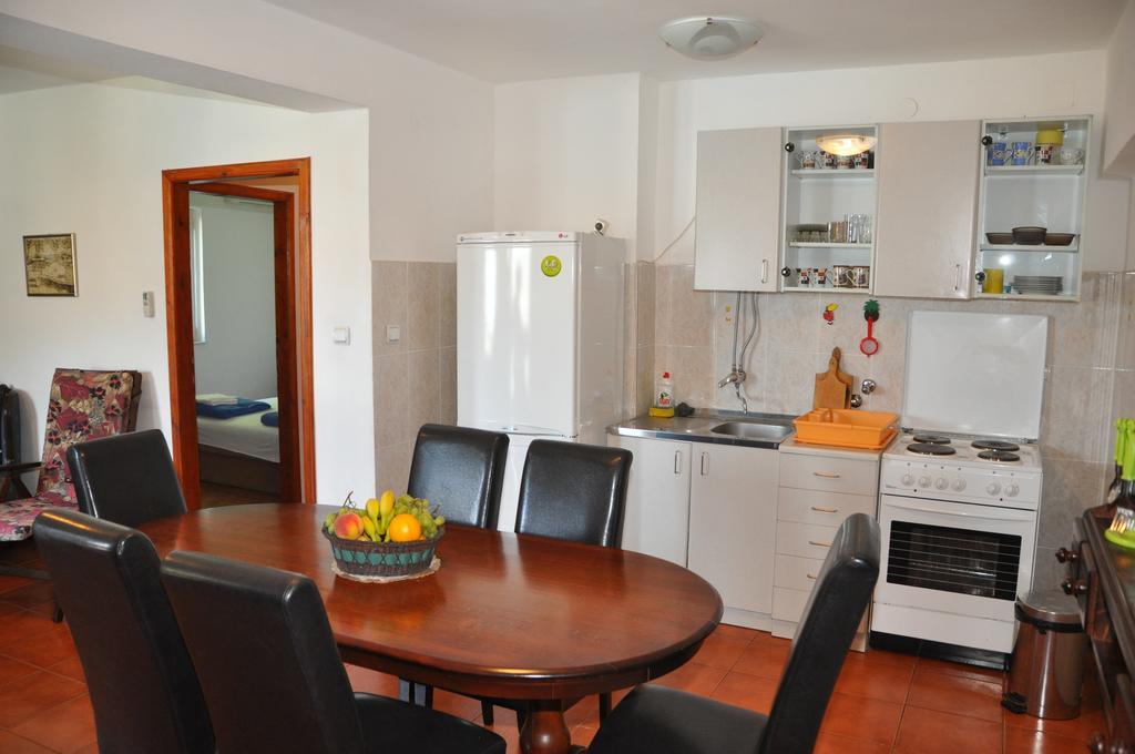 Apartmani Jasmina Kotor Eksteriør billede