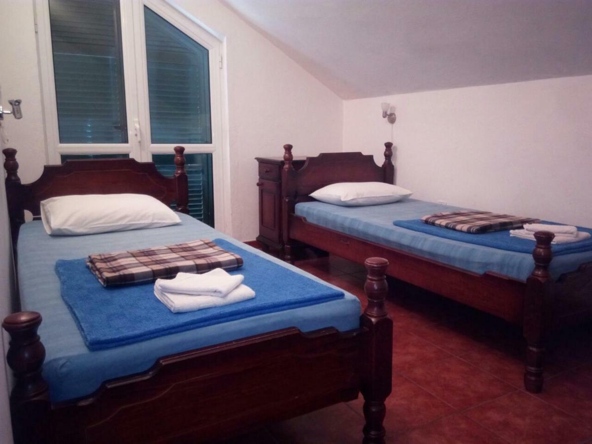 Apartmani Jasmina Kotor Eksteriør billede