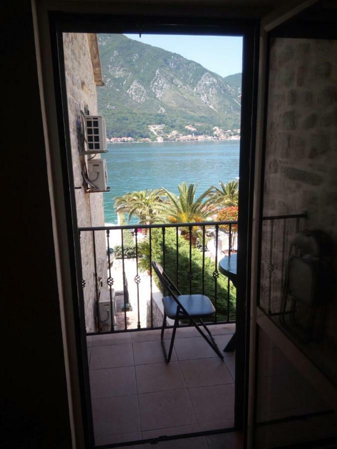 Apartmani Jasmina Kotor Eksteriør billede