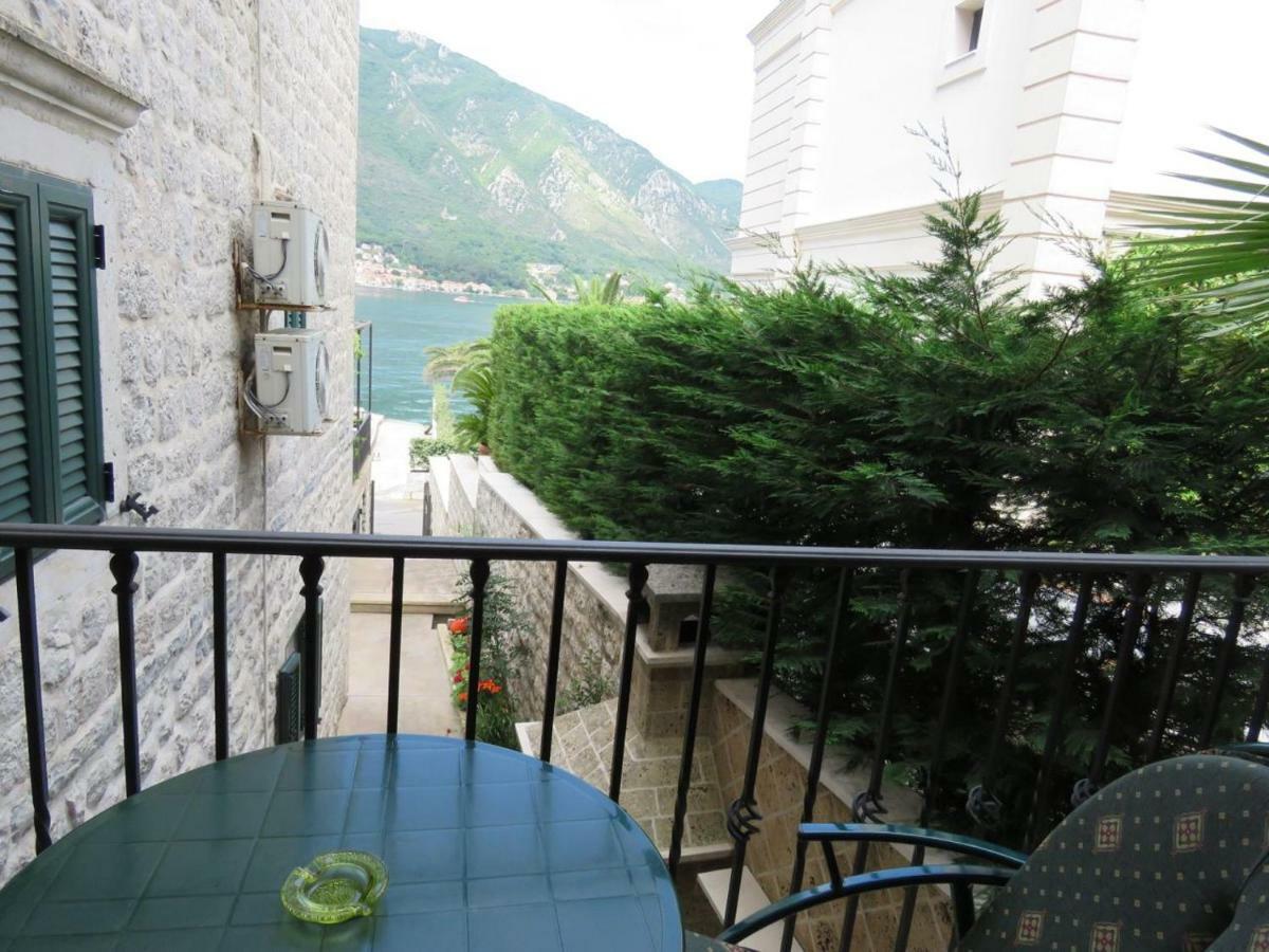Apartmani Jasmina Kotor Eksteriør billede