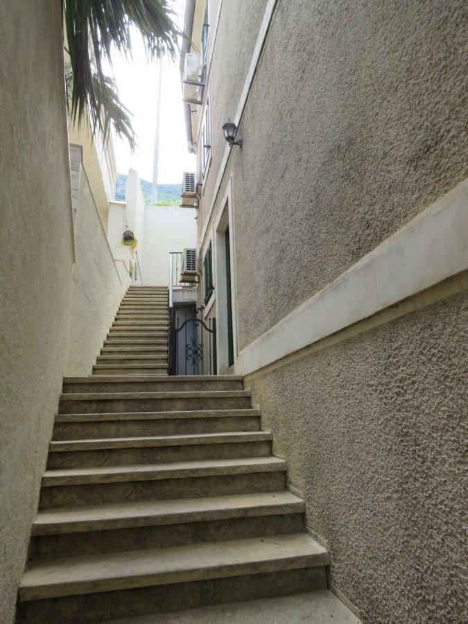 Apartmani Jasmina Kotor Eksteriør billede